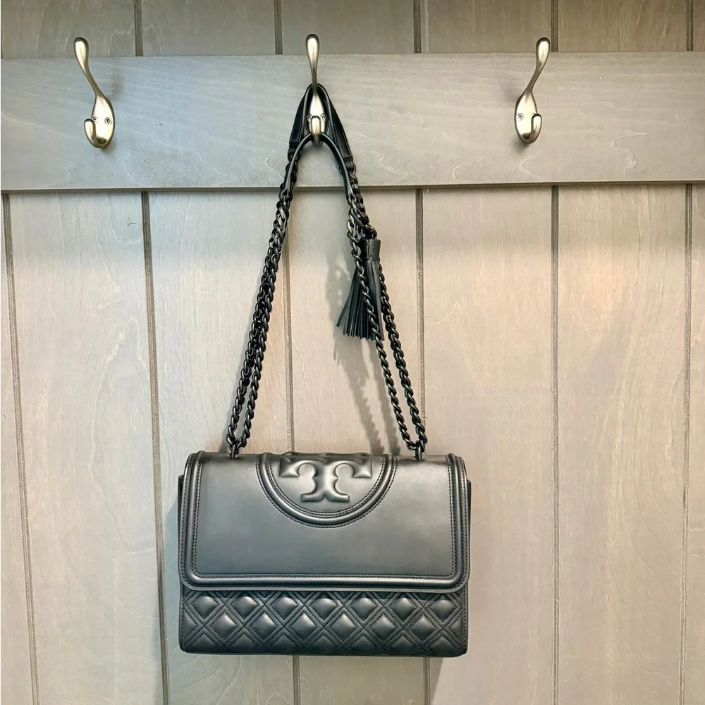Tory Burch Fleming Matte Black Quilted Bag - Picture 6 of 10